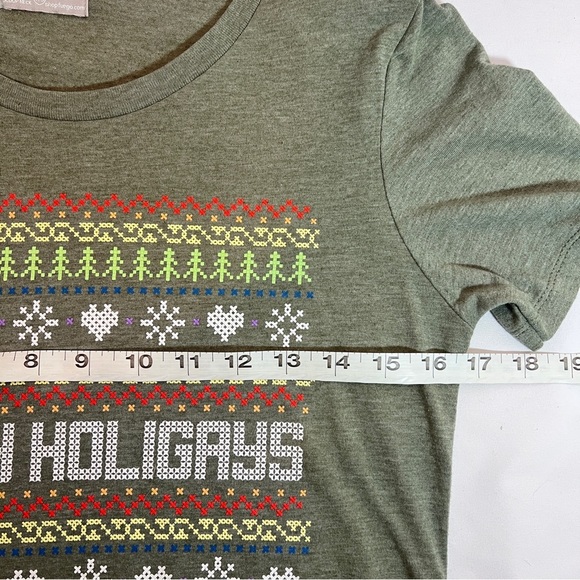 Fuego 🌈🎄Happy Holigays🎄 🌈Green T-shirt-Size XS - Picture 5 of 8